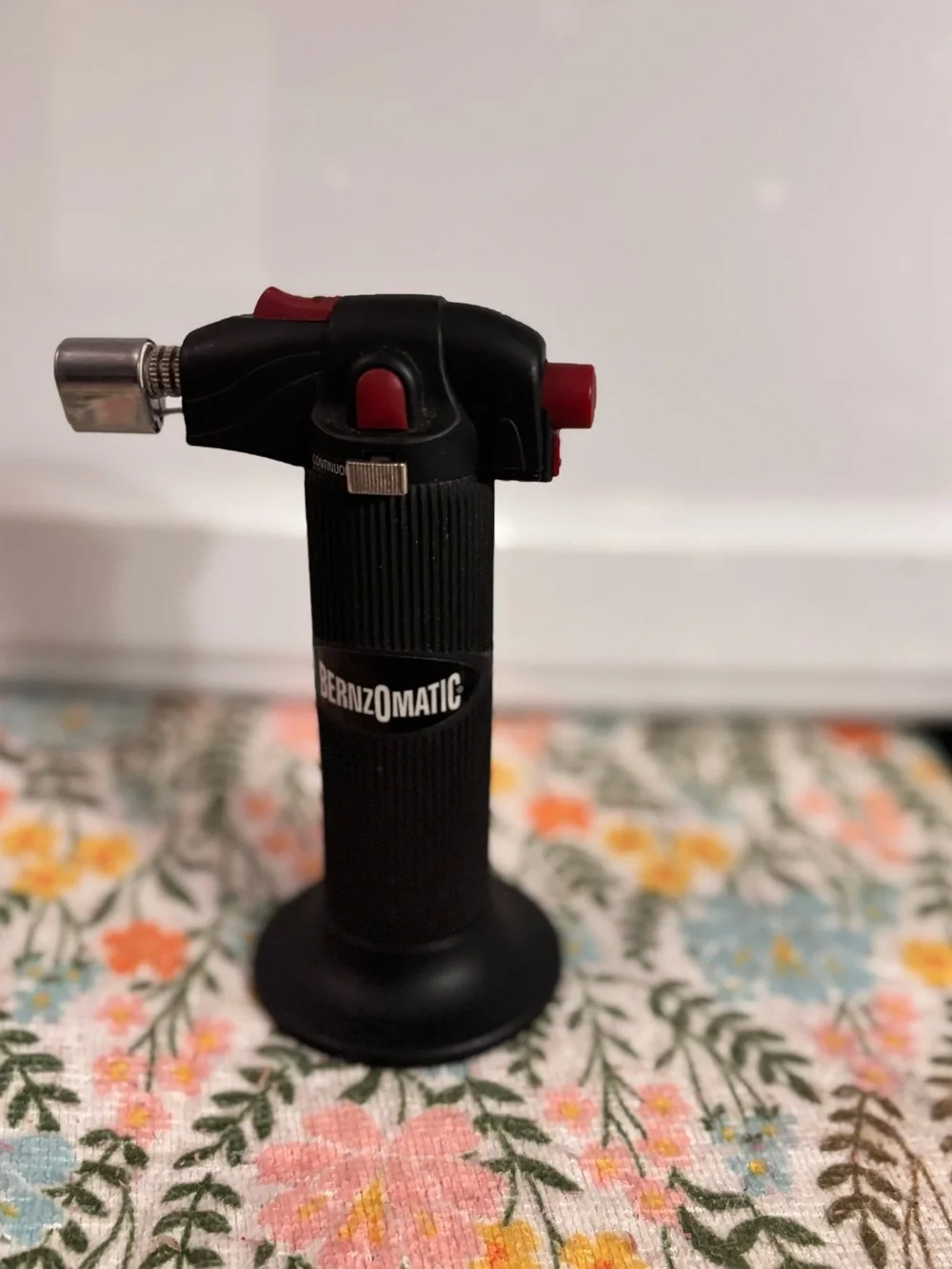 Black Butane Torch - Adjustable Flame